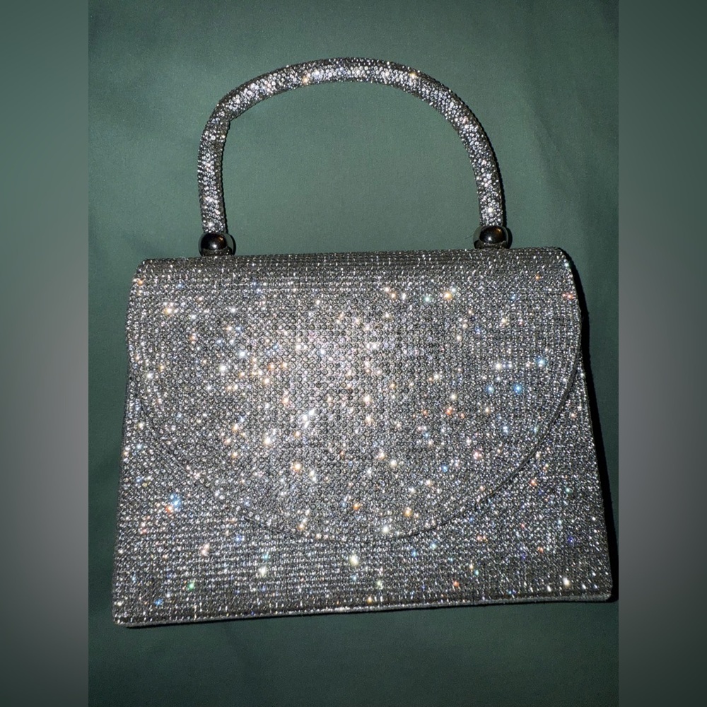 Elegant Silver Fully Rhinestoned Handbag with Chain